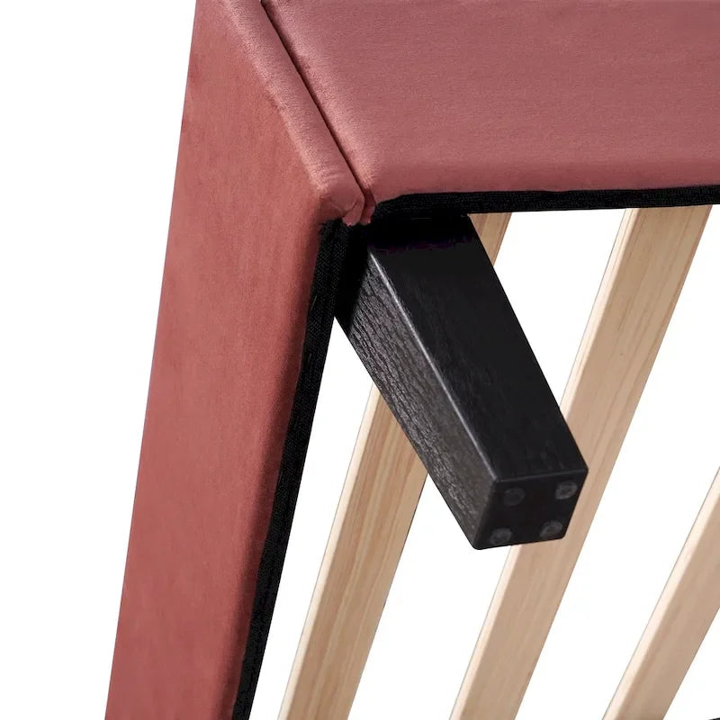 Letto a piattaforma Queen con testiera floreale in velluto rosso, adatto a 2 persone